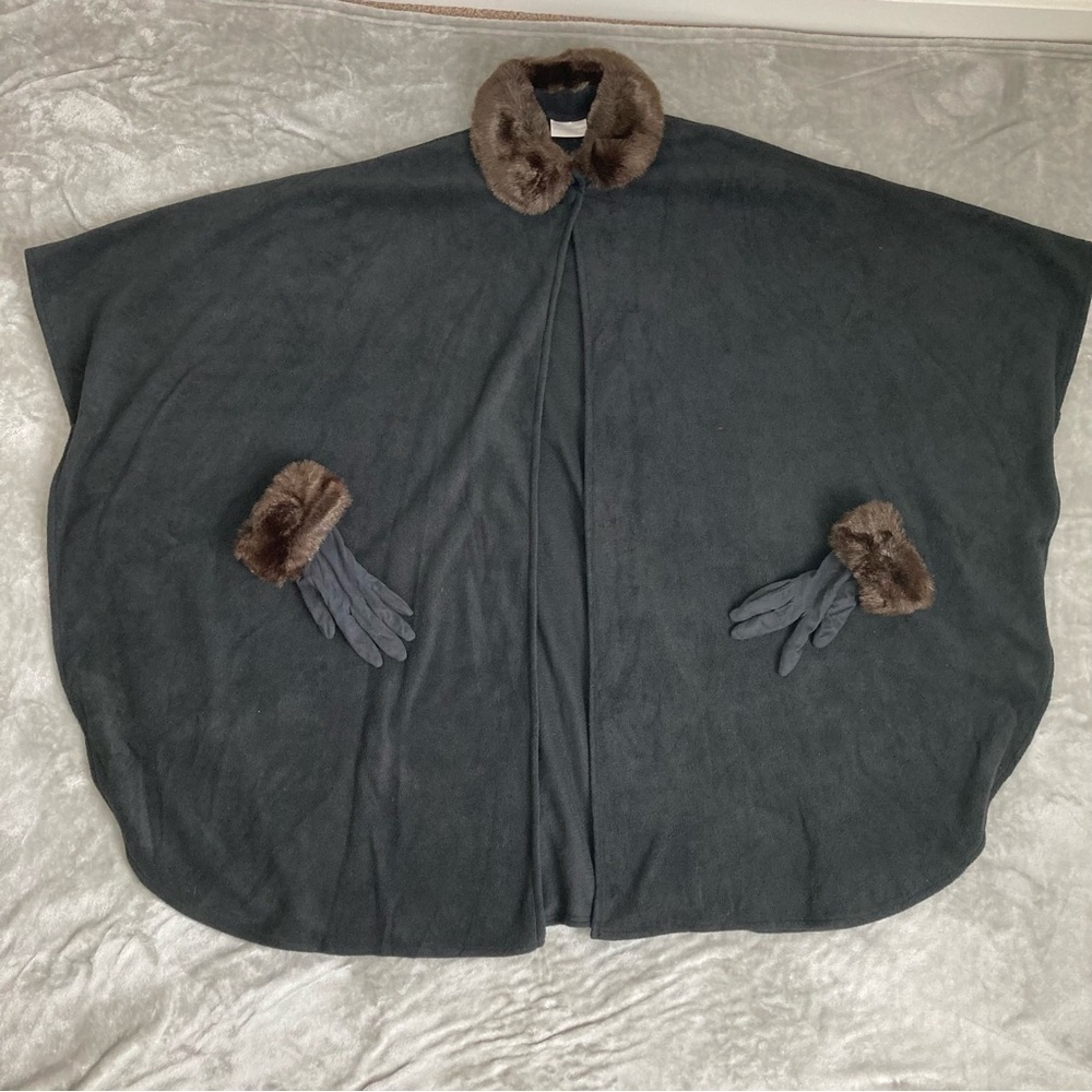 Worthington Black Cape with Brown Faux Fur Trim & Matching Gloves Set Small